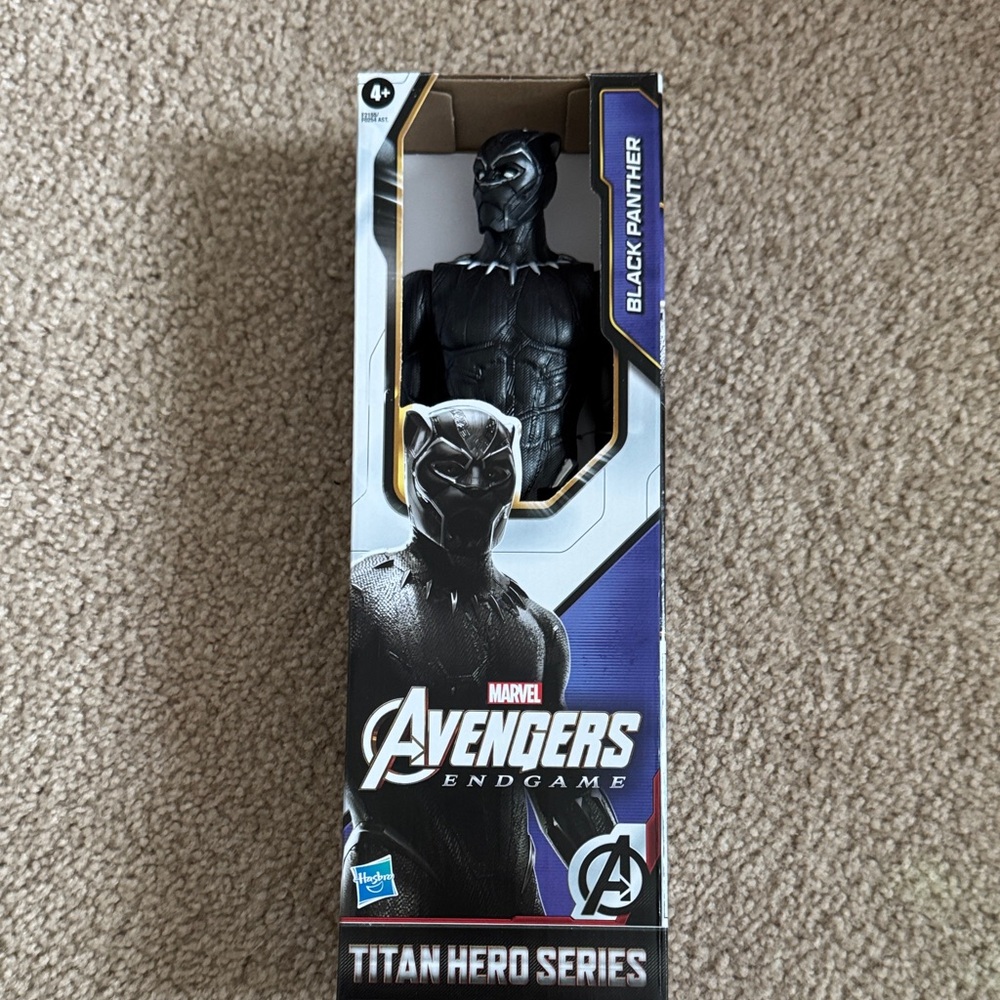 Marvel Black Panther Titan Hero Series Figure